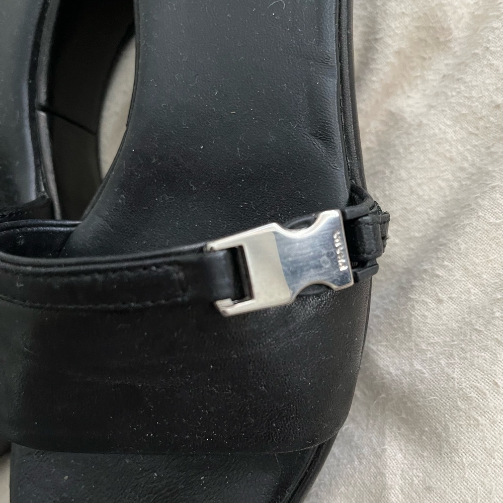 Vintage Prada heeled sandals - Picture 5 of 5